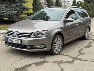 Volkswagen Passat foto 3