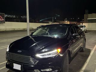 Ford Fusion foto 2