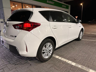 Toyota Auris foto 4