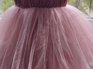 На прокат или продам платье девушке размер S ,M.розовое. foto 1
