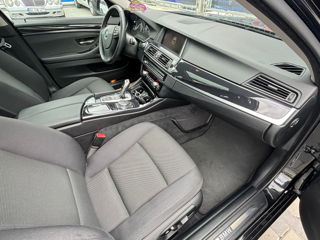 BMW 5 Series foto 10