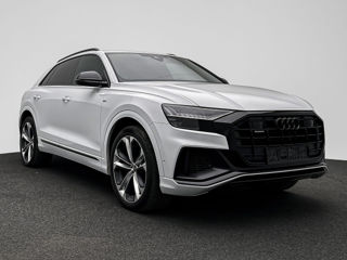 Audi Q8 foto 1