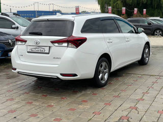 Toyota Auris foto 4