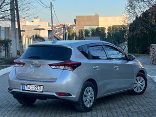 Toyota Auris foto 3