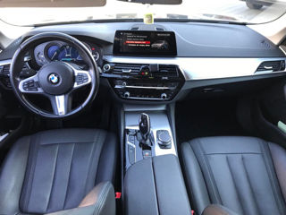 BMW 5 Series фото 14