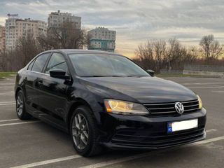 Volkswagen Jetta foto 1