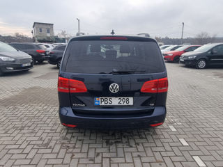 Volkswagen Touran foto 6