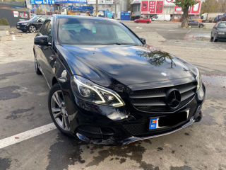 Mercedes E-Class foto 2