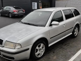 Skoda Octavia foto 3