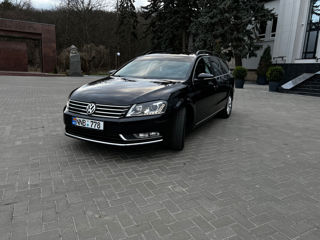 Volkswagen Passat foto 2