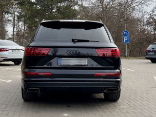 Audi Q7 foto 2