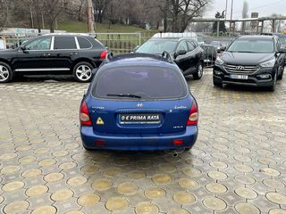 Hyundai Elantra foto 7