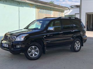 Toyota Land Cruiser Prado foto 4