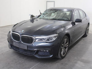 BMW 7 Series foto 1