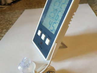 Термометр-внутренний-наружный с датчиком внешним-измеритель влаги воздуха=гигрометр. foto 8