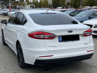 Ford Fusion foto 5