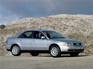 Разбираю AUDI A4B5 foto 1