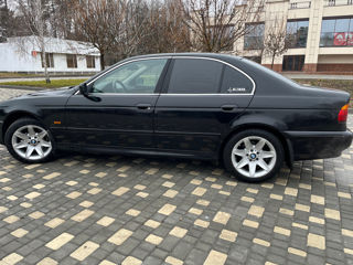 BMW 5 Series foto 7