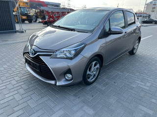 Toyota Yaris foto 1