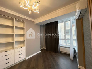 Apartament cu 3 camere, 100 m², Buiucani, Chișinău foto 15