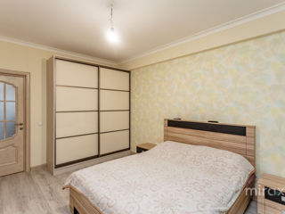 Apartament cu 4 camere, 105 m², Buiucani, Chișinău foto 10