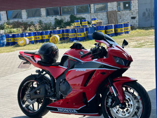 Honda cbr 600rr foto 2