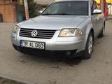 Volkswagen Passat foto 1