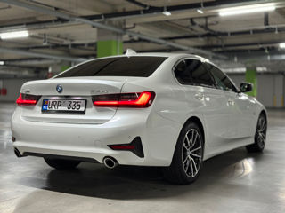 BMW 3 Series foto 6