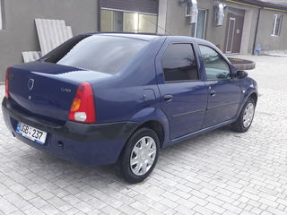 Dacia Logan foto 3