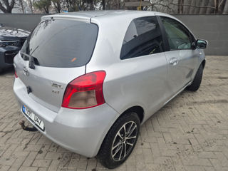 Toyota Yaris foto 3