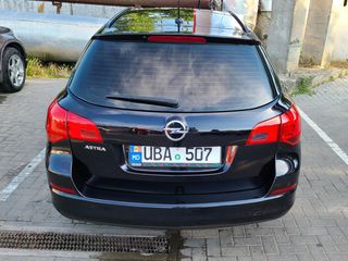 Opel Astra foto 4