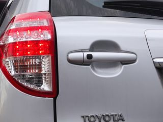 Toyota Rav 4 foto 4