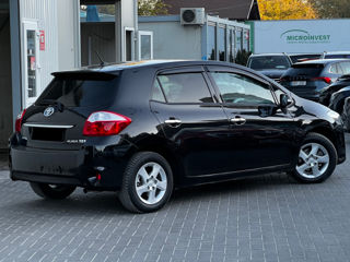 Toyota Auris foto 4