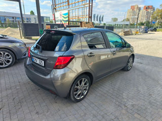 Toyota Yaris foto 6