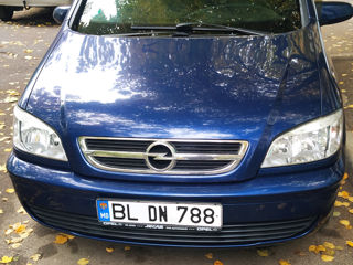 Opel Zafira foto 8