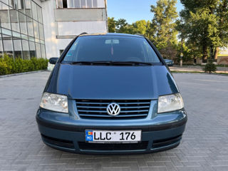 Volkswagen Sharan foto 2