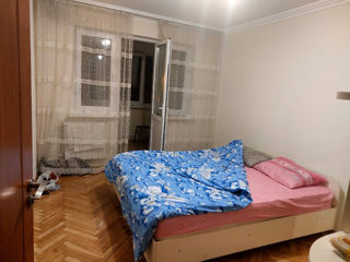 Apartament cu 2 camere, 70 m², Botanica, Chișinău foto 2