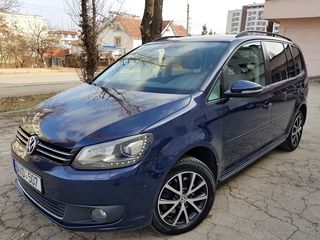 Volkswagen Touran foto 4