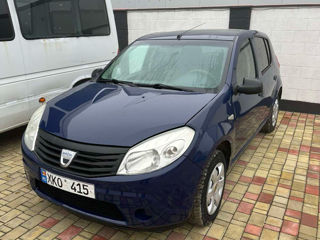 Dacia Sandero foto 2