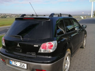 Mitsubishi Outlander foto 4