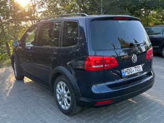 Volkswagen Touran foto 3