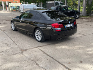 BMW 5 Series foto 10