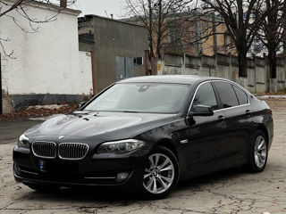 BMW 5 Series foto 2