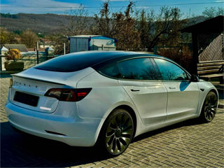 Chirie auto tesla model 3 performance foto 3