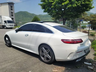 Mercedes E-Class Coupe foto 2