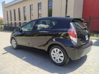 Toyota Prius c foto 5