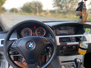 BMW 5 Series foto 4