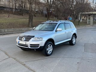 Volkswagen Touareg foto 3