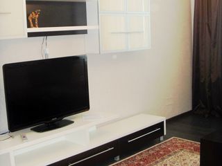 Centru, Petru Movila, apartament cu 2 odai,casa noua, mobilat+ toata tehnica-  500 euro foto 5