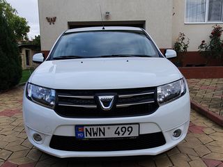 Dacia Sandero foto 2